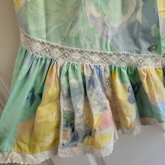 Vintage Floral And Lace Button Front Dress - Picture 4 of 16